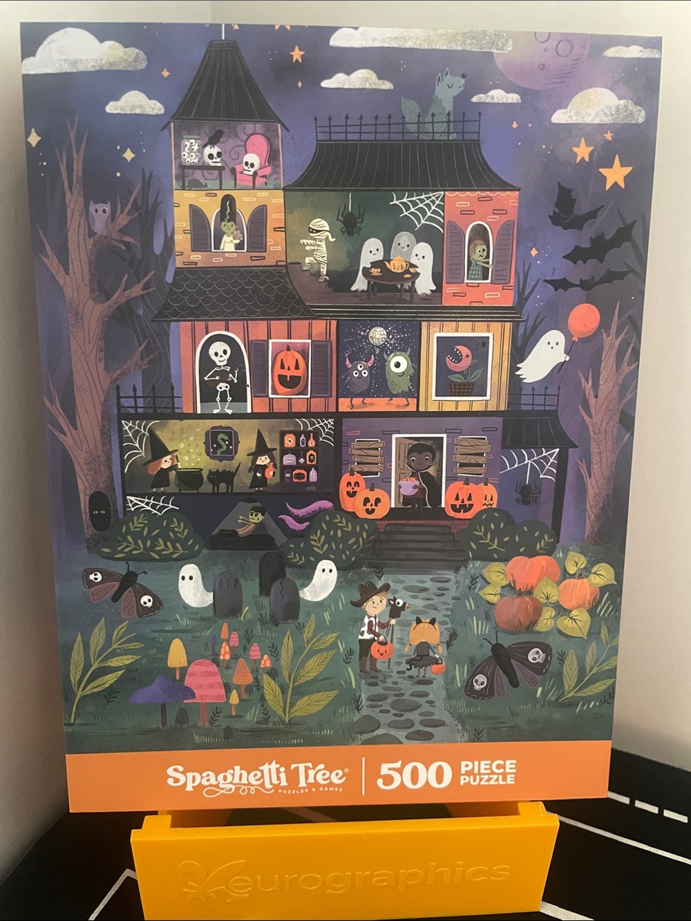 Spaghetti Tree Halloween Haunted House 500-Piece Puzzle